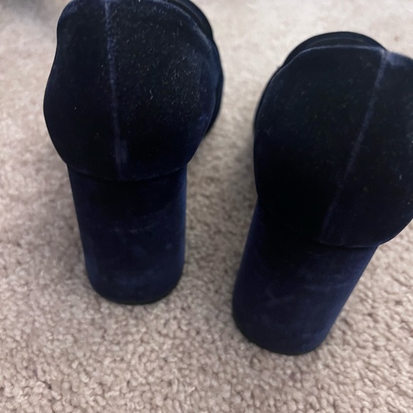 Miu Miu Blue Velvet Pearl Buckle Embellished Mary Jane Pump Size 8 - Picture 7 of 10